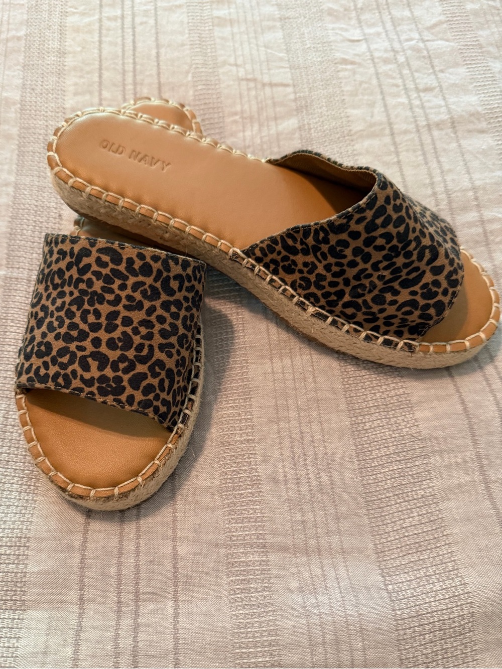 Old Navy Leopard Print Espadrille Slides Sandals Sz 8 - Picture 3 of 9